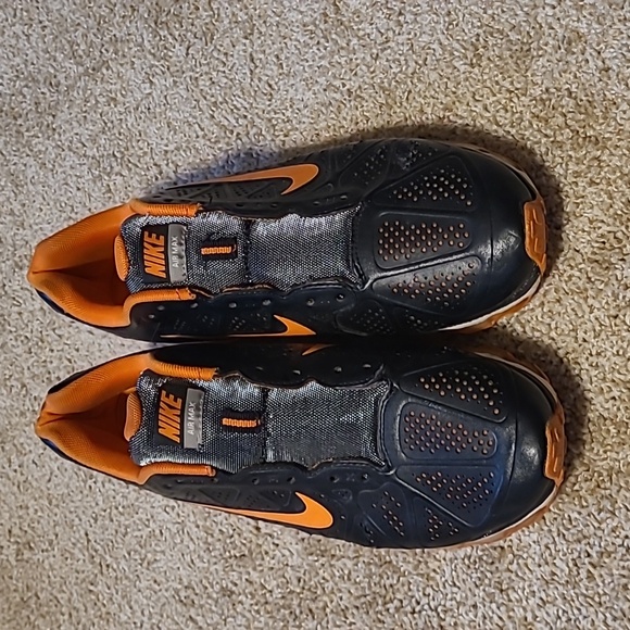 Nike Air Max Men's Black and Orange Running Sneakers - Picture 1 of 6